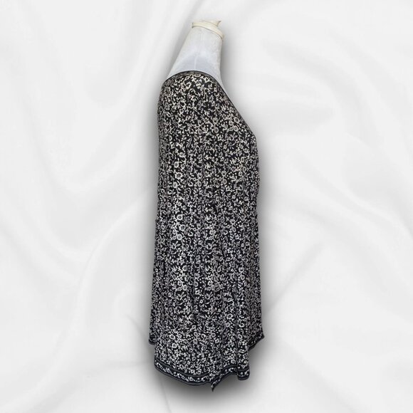 Black & White Floral Print Tunic Top Size 1X Bohemian, Peasant, Puff Sleeves - Picture 4 of 11